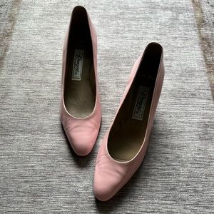 Rangoni of Florence Baby Pink Leather Pumps